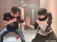 这部美食番戏里戏外都是CP：松冈与信长共演，已脑补桐人与尤吉欧