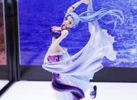 海贼王：薇薇和女帝的手办展示，颜值有点高，我朋友说他好了