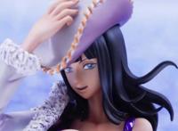 海贼王：薇薇和女帝的手办展示，颜值有点高，我朋友说他好了