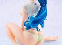 阿宅晒薇薇手办，平淡无奇后面绿色“胖次”有亮点，网友：赚大了