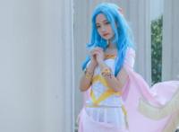 海贼王薇薇cos，蓝发碧眼天姿绝色，快来一睹容颜