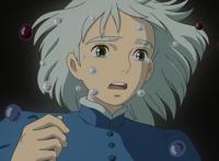 《哈尔的移动城堡》：一部讲述和平的唯美爱情动漫电影！