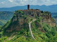 从死到生：中国游客为宫崎骏“天空之城”原型小镇注入强心针