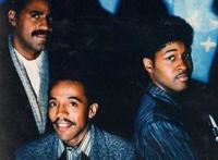 纸片人：《JOJO的奇妙冒险》溯源——不灭钻石与钻石旋律（中）