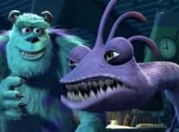 当小黄人遇到迪士尼的经典角色，cos艾莎女王一点都不含糊！