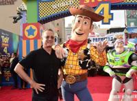 动漫迷的好消息，《玩具总动员4》中的真人演员和配音都有谁？