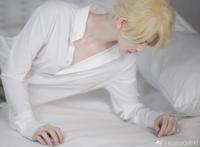 熊祁再次cos理查德，白衬衫尽显斯文败类，最后一张直击你的心脏