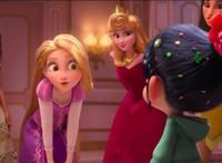 无敌破坏王2大闹互联网：好友为她付出一切，她却见异思迁变了心