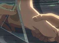 《言叶之庭》是一部“足控”动漫，导演新海诚坦言，喜欢女性的脚