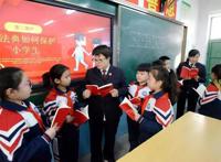 “琢玉”：心理专家动漫高手集结成一支护“未”队