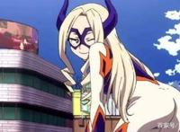 动漫中有哪些被巨大化的美女角色呢？