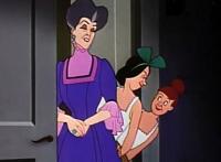 灰姑娘中3个细思极恐的情节，白马王子原来是隔壁老王的儿子？