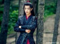 肖战白马骑士与精灵王子造型碰撞，粉丝看到后炸了！