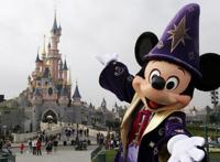 迪士尼乐园为什么能吸引千万游客前往游玩？