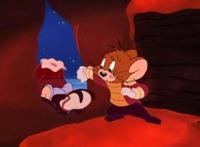 在猫和老鼠中几个情节中没有出现杰瑞，汤姆是整个动漫的笑点担当