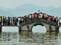 五一假期：逛人山人海，不如让孩子在电影中与悟空来一场爆笑旅程
