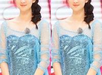 明星cos冰雪女王：乔欣清纯，热巴神还原，最后一位让人想吐！