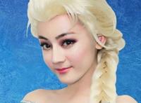 明星cos冰雪女王：乔欣清纯，热巴神还原，最后一位让人想吐！