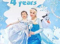 明星cos冰雪女王：乔欣清纯，热巴神还原，最后一位让人想吐！