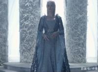 目睹亲生女儿被杀，女子愤怒觉醒冰雪女王天赋，可冰封世间万物！