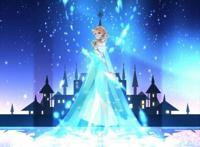 当冰雪女王艾莎化身“变装达人”，女仆装超俏皮，旗袍装有那味！