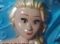 老婆给孩子买了个迪士尼公主，这是冰雪女王？我感觉越看越不对劲