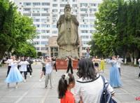 女儿5岁起就缺席其生日会渐冻症爸爸筹办一场特殊生日快闪