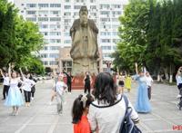 女儿5岁起就缺席其生日会渐冻症爸爸筹办一场特殊生日快闪