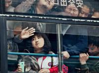 首日票房就斩获近5000万，16岁的她成演技担当，网友：徐峥笑了