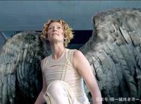 基努里维斯《康斯坦丁》，豆瓣7.9分，不符合原创动漫迷的喜爱