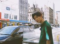 华人歌手马伯骞出演好莱坞丧尸片，这部电影改编自内地漫画