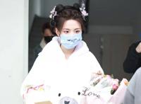 高甜剧《开局一座山》开机，男主神似王一博，女主粉衣令人惊艳！