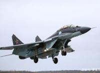 俄官员“穷”到什么境界？将国内战机当废品卖，一架只赚35块