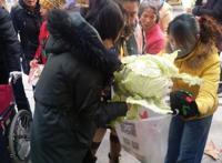 冬日里的这一棵棵大白菜，其实都是满满的爱……