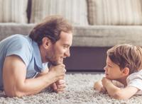 “骄傲”会蒙蔽双眼，从而忽视了自身的不足，谦虚才能不断进步