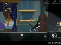 猫和老鼠手游：拿着奶酪的时候，千万别钻管道，后果很严重