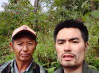 甘宇回应失联17天获救靠吃野果生存，村民称他是英雄一直积极寻找