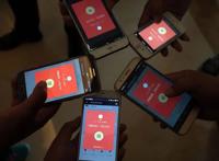 揭秘红包封面背后的“暴利灰产”：有人上当，有人靠它月入百万！