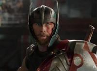 浩克怎么到外星的，太阳下山了是什么意思？《雷神3》观影补课