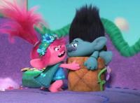 《魔发精灵2》：全面升级回归故事简单却意义深刻