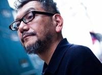 从孤僻天才到“宠妻狂魔”，被爱拯救的庵野秀明，开始变得可爱