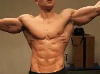 公狗腰早就是过去式了，现在流行的是“鲨鱼线”不知道你就OUT了