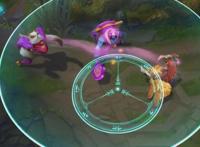 LOL愚人节皮肤：小鱼人大鲨鱼成哈士奇上演真被狗吃了！