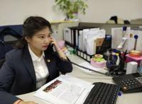 青春“疫”事丨“绘”聚力量——她用青春画笔为“大白”增添色彩