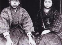 《向着明亮那方》，与童年的自己相遇