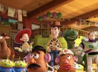 皮克斯制作组脑洞大开，让其四处“送披萨”，以便成功客串动漫电影