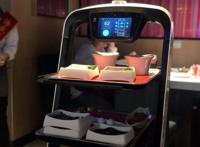 4年前火爆入市，如今多家机器人餐厅关张，仅一家营业，餐厅服务要“科技”还要“温度”