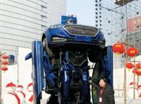 中国“钢铁侠”，助力机器人上春晚