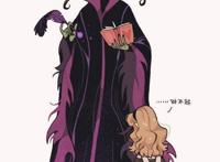 如果迪士尼反派变成主角，睡美人给女巫梳头，白雪给皇后照镜子