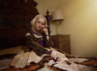 意大利可爱妹子扮演《死亡爱丽丝》睡美人！COS美不美主要看气质